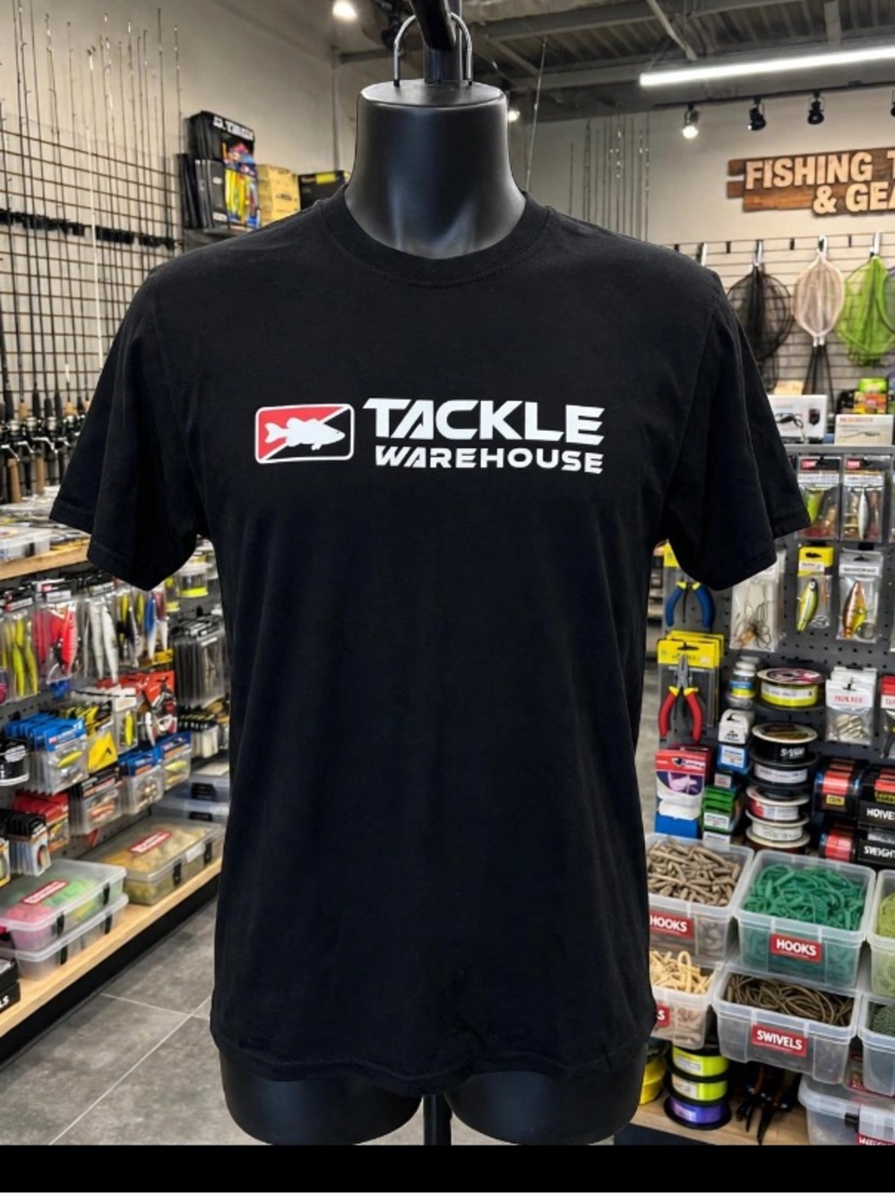 Fishing Tackle Warehouse T-shirt Black Size Adult Large